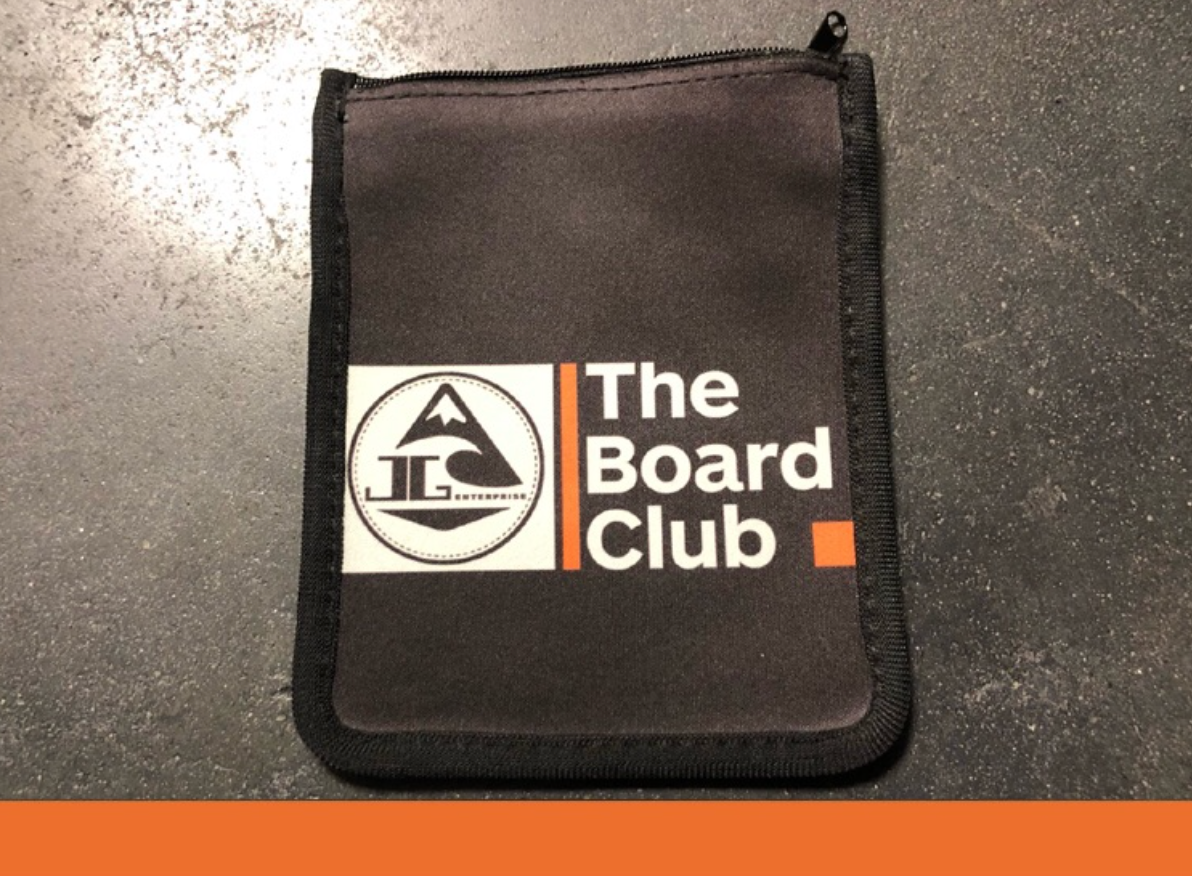 Brustbeutel Neopren „The Board Club“
